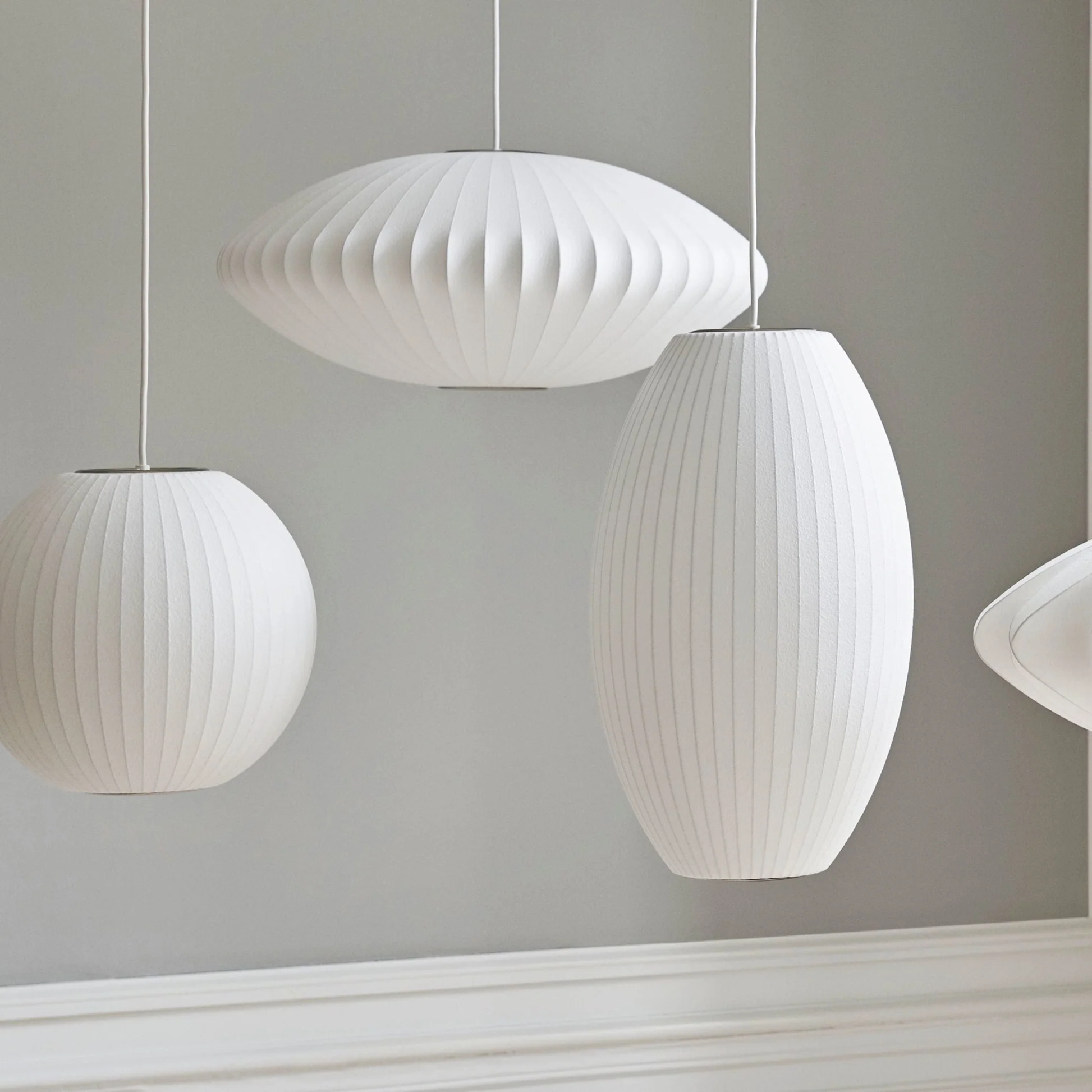 suspension-nelson-ball-bubble-hay-8741152 suspension nelson ball bubble hay 8741152 Créer une salle à manger beige et bois est l'une des meilleures façons d'aménager un intérieur à la fois chaleureux, élégant et intemporel. Cette association de couleurs douces et de matières naturelles séduit par son équilibre : le beige apporte de la luminosité, tandis que le bois réchauffe l'atmosphère et crée une sensation immédiate de confort.